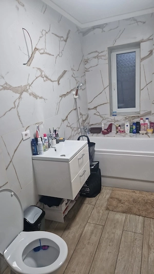 Apartament cu 3 camere de vanzare parcare si pod pe toata suprafata apartamentului - imagine 9