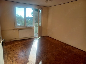 Proprietar, apartament 2 camere,etaj 2 4,zona Stefan cel Mare -Gară( balcon mare+boxă 10mp in CF) - imagine 4