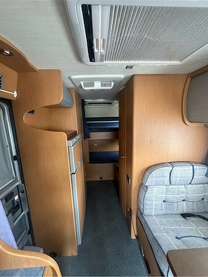 Vand autorulota Laika EcoVip8  2004 clima  - imagine 3