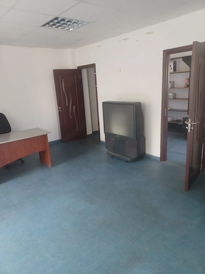Închiriez spațiu de de birouri de 104 mp în Bd Basarabia 250 - imagine 8
