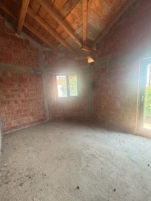 De vanzare casa P+1, din caramida, la rosu, 4 dormitoare si 3 bai, Teren de 860mp 55000euro - imagine 3