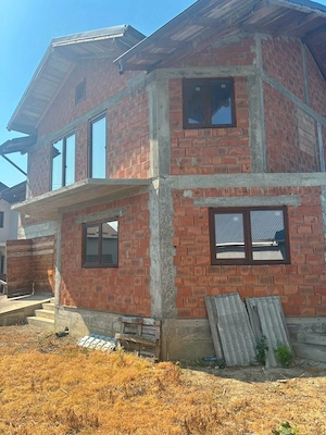 De vanzare casa P+1, din caramida, la rosu, 4 dormitoare si 3 bai, Teren de 860mp 55000euro - imagine 10