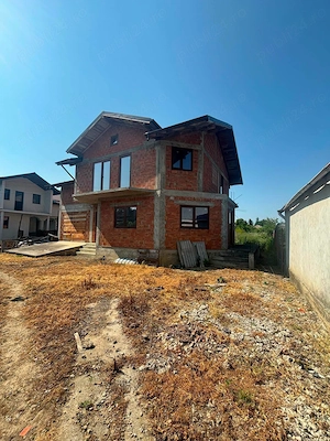 De vanzare casa P+1, din caramida, la rosu, 4 dormitoare si 3 bai, Teren de 860mp 55000euro - imagine 5