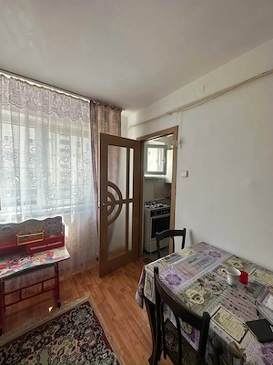 De inchiriat apartament cu 2 camere, mobilat și utilat, etaj 1, zona Marom 900 lei - imagine 4