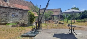 Casă complet renovată, 3 camere, teren 3800 mp – comuna Părău - imagine 17