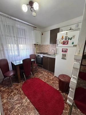 De vanzare apartament cu 2 camere și balcon, zona Cresei Pret 50000euro - imagine 3
