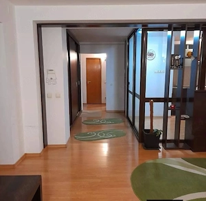 Ofer spre închiriere apartament 3 camere - imagine 2