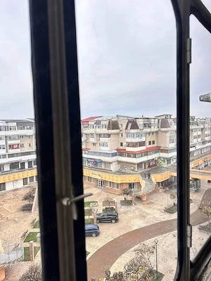 De vanzare apartament cu 3 camere, 2 bai și balcon, zona Pietional Stefan Cel Mare 52000euro - imagine 8