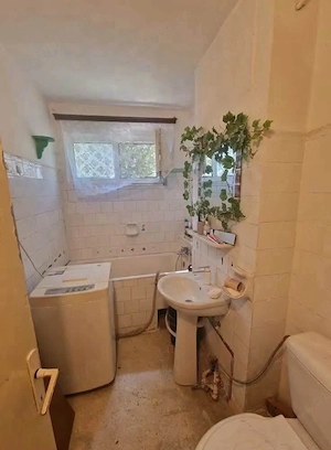 De vanzare apartament cu 3 camere, etajul 2, 3 debarale, 64500 euro negociabil - imagine 6