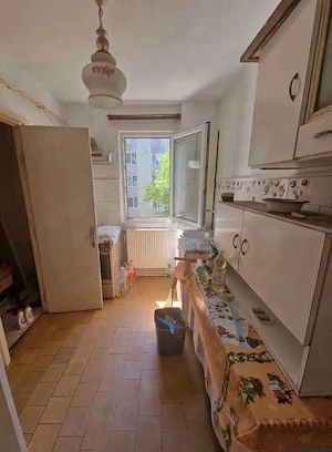 De vanzare apartament cu 3 camere, etajul 2, 3 debarale, 64500 euro negociabil - imagine 7