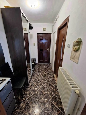 De vanzare apartament cu 2 camere, debara, loc de parcare, mobilat și utilat 55000euro - imagine 8