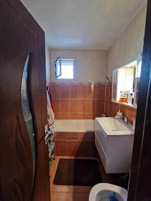De vanzare apartament cu 2 camere, debara, loc de parcare, mobilat și utilat 55000euro - imagine 11