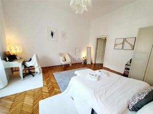ULTRACENTRAL - 3 CAMERE - SPATIOS - CENTRALA AC - RENOVAT  - LIFT - VILA ISTORICA - imagine 9