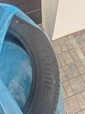 Anvelopa Bridgestone Alenza  225/55 R19  99V noi nerulate  - imagine 3