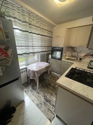 Garsoniera de inchiriat in zona Titan