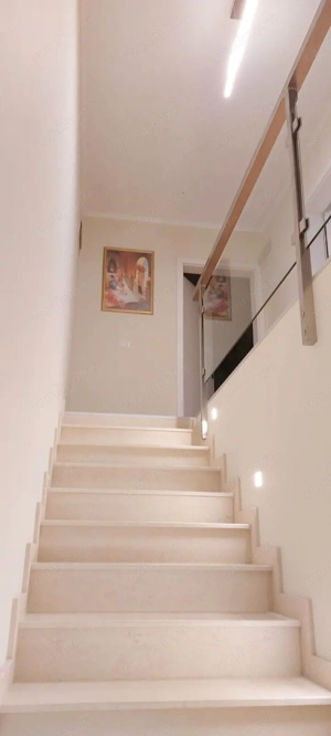 De vânzare casă premium tip duplex,  vedere spre Lacul Brates - imagine 3