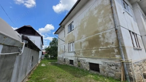 Apartament cu 4 camere , garaj si teren de 420 mp de vanzare zona Sub Arini - imagine 12