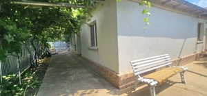 Casa la sol cu teren 1055 mp si livada - Vanatori, Galati - imagine 4