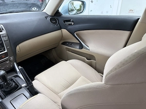 Lexus IS 220D 2.2  - imagine 17