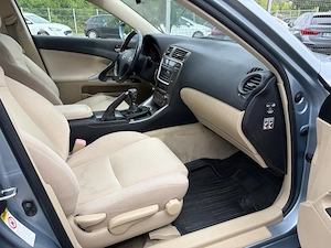 Lexus IS 220D 2.2  - imagine 18