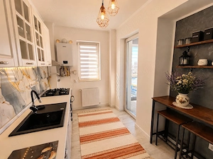Persoana fizica vând apartament 2 camere Mihai Viteazul 