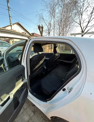 Toyota Yaris - imagine 6
