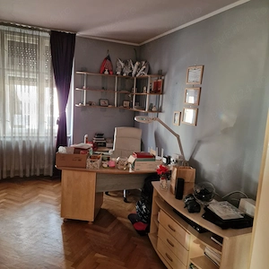 Casă individuală cu 2 apartamente și 800 mp teren   Târgu Mureș, zonă centrală, str. Oituzului 14. - imagine 4