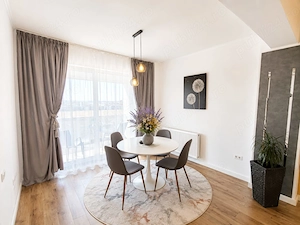 Persoana fizica vând apartament 2 camere Mihai Viteazul  - imagine 7