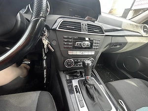 Mercedes-Benz C 250 CDI BlueEFFICIENCY  - imagine 4