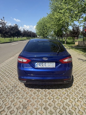 Ford Mondeo 2.0 TDCI PowerShift Titanium - imagine 3