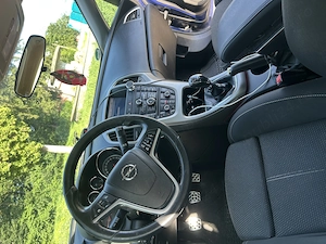 Vând Opel astra J 2011 - imagine 4