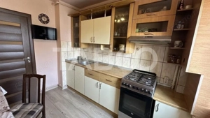 Apartament 4 camere 2 bai bloc cu lift pivnita Mihai Viteazul Sibiu - imagine 6