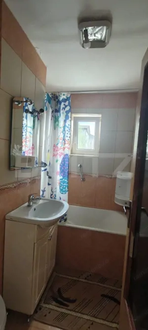 Apartament - 3 camere - etaj intermediar, zona Lama - imagine 6