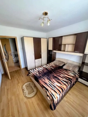 Apartament - 3 camere - etaj intermediar, zona Lama - imagine 4