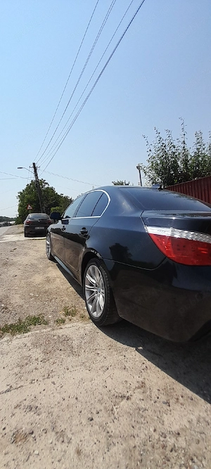 masina BMW  - imagine 4