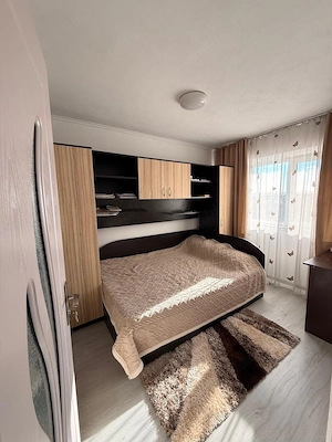 Apartament 3 camere de vânzare  - imagine 2