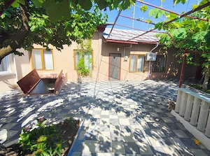 Casa de vanzare, 5 camere, ultracentral, 400 m de Piata Civica, teren 384 mp, full mobilat, toate ut - imagine 3