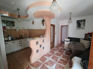 Casa de vanzare, 5 camere, ultracentral, 400 m de Piata Civica, teren 384 mp, full mobilat, toate ut - imagine 8