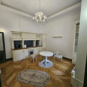 Apartament in zona centrala - imagine 4