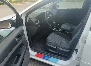 Ford Focus 1.6 hdi  - imagine 5