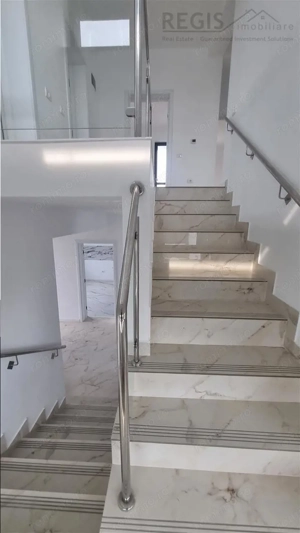 Vila moderna de 4 camere zona Sanpetru - imagine 13