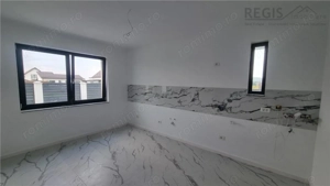 Vila moderna de 4 camere zona Sanpetru - imagine 12