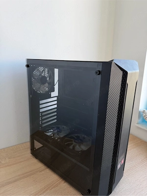 carcasa pc in stare buna