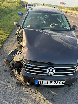  Volkswagen Passat B7 Avariat - imagine 3
