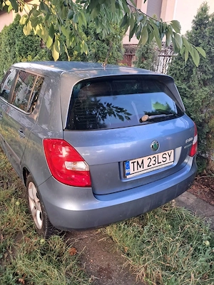 Skoda Fabia 2011 - imagine 3