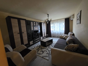 Proprietar vând ap 2 camere, decomandat, impecabil, zona Luncă.