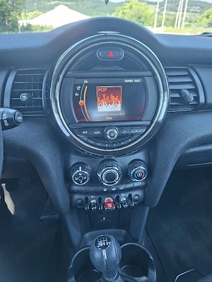 MINI One 1.5 Benzină 102 CP   2020 | Euro 6 | 6 trepte - imagine 6