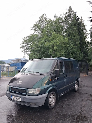 Ford Transit 6 locuri 