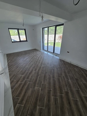 Duplex modern în Corbeanca, toate utilitățile, curte proprie și finisaje premium - imagine 3