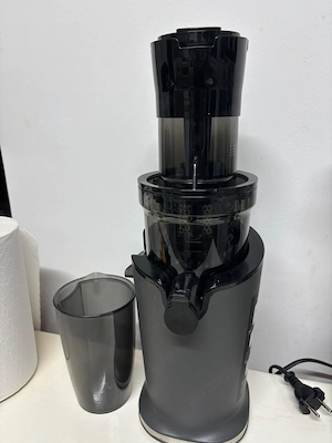 Vand Storcator cu Presare la Rece Zenino - pentru Fructe si Legume, 200W, Silentios 60dB